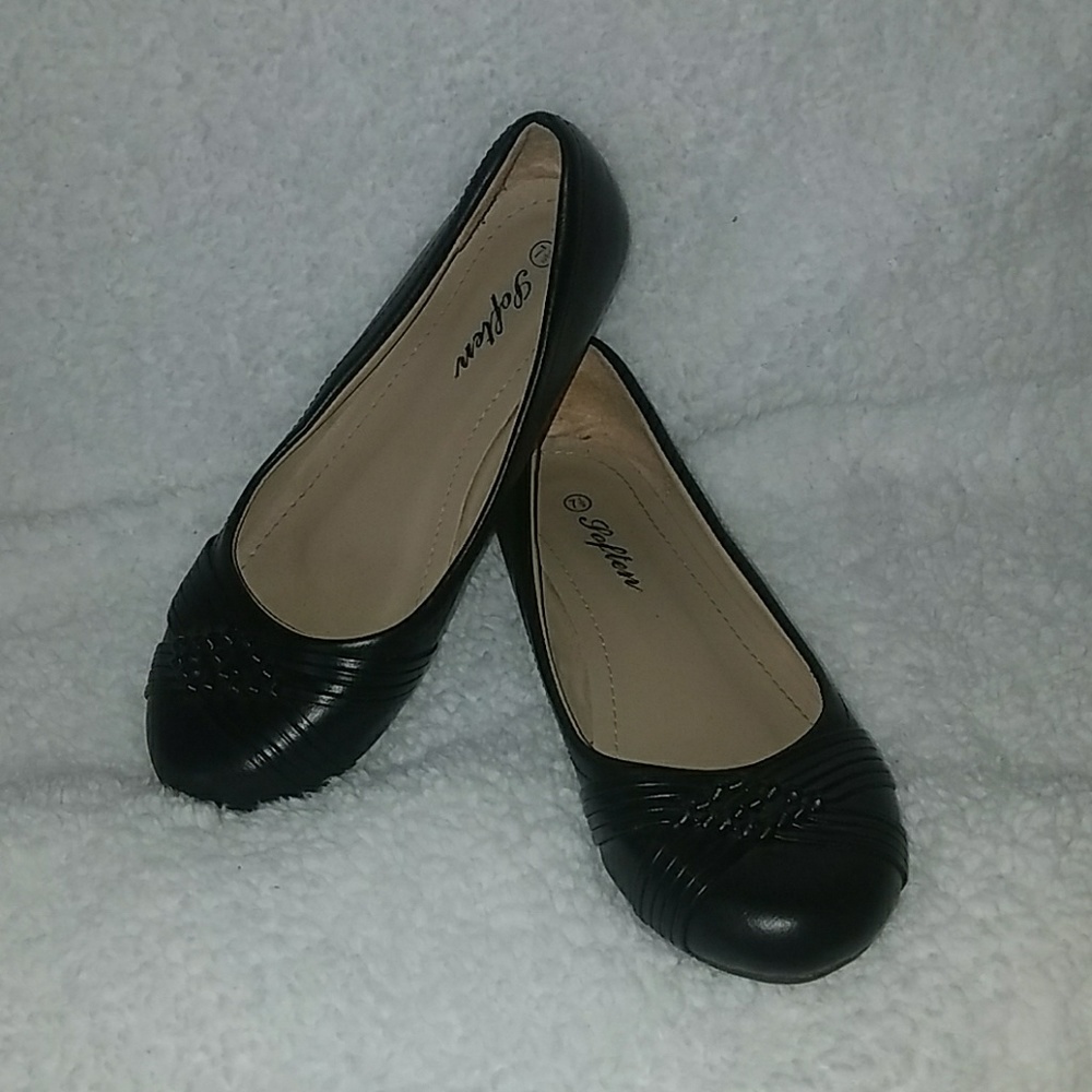 Black flats